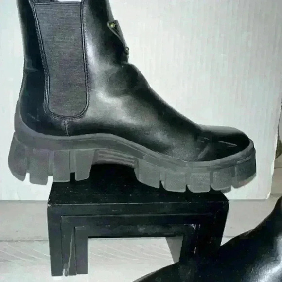 GUESS Women's Hestia‎ Chelsea Boot Black - Picture 4 of 7